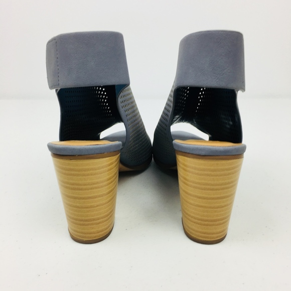 Marcorepublic Chunky Stacked Heel Ankle Bootie - Picture 6 of 8